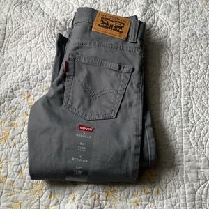 NWOT Boys Levi’s 511 pants size 4 regular